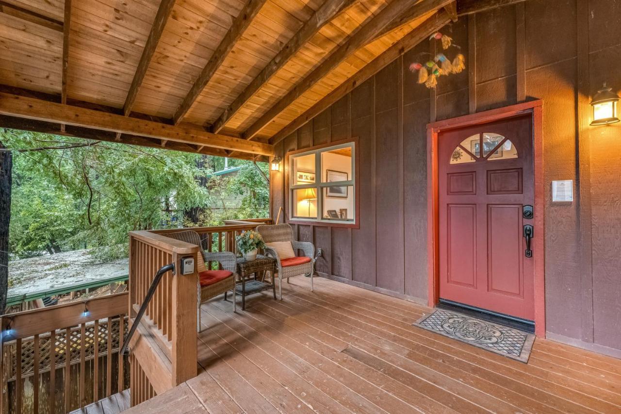 Tree Top View Cabin Felton Extérieur photo